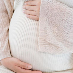 真正的答🥡案或许是：那些🚎在高速增长🔰期被掩盖的结构🧝‍♂️性矛盾，在增🛸